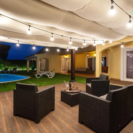 V4 Canelas 4 Quartos Com Piscina Privada ヴィラ *