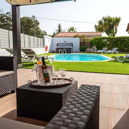 别墅 V4 Canelas 4 Quartos Com Piscina Privada *